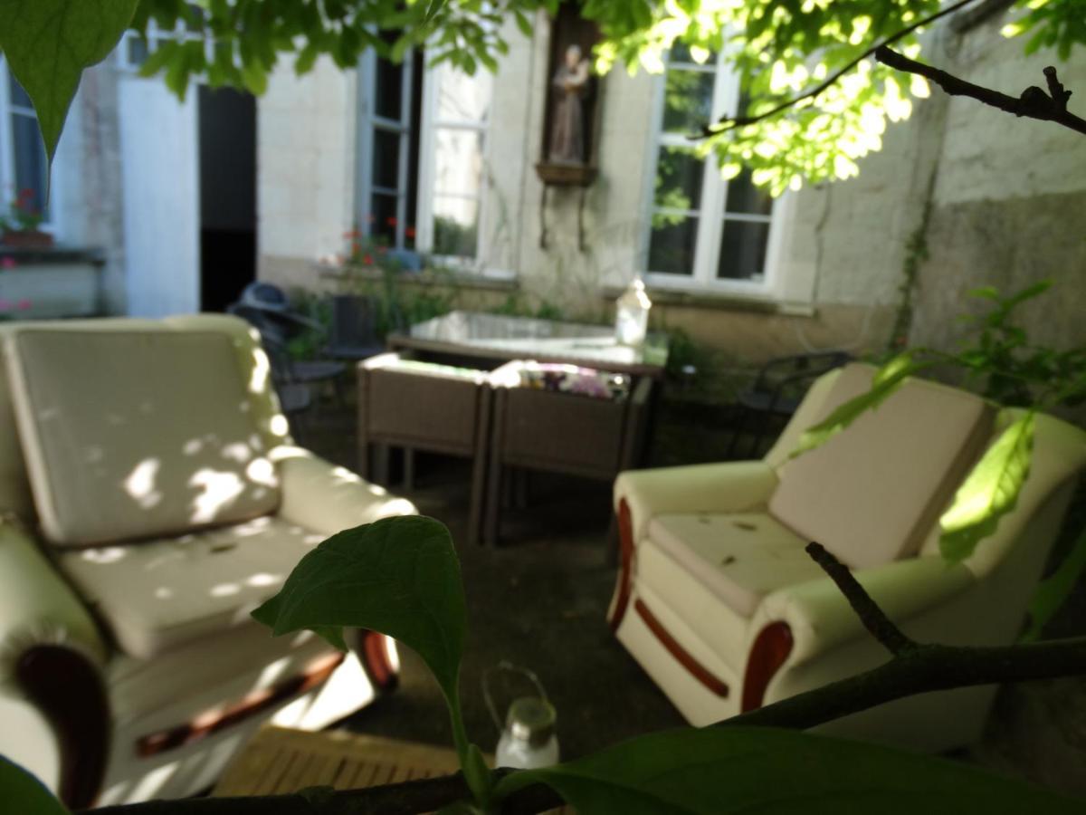 Vue Splendide Sur Chateau 쏘뮤흐 외부 사진